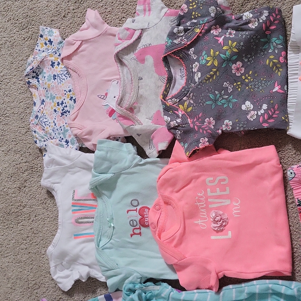 Girls 3 month play bundle warm weather/summer - Picture 2 of 8